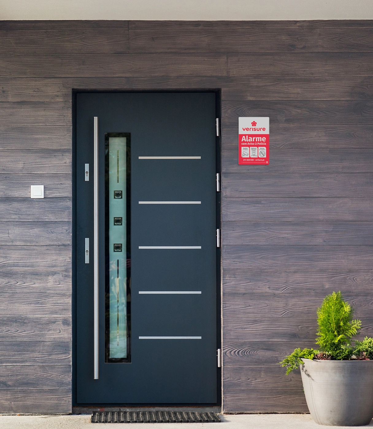 Placa disuasória porta