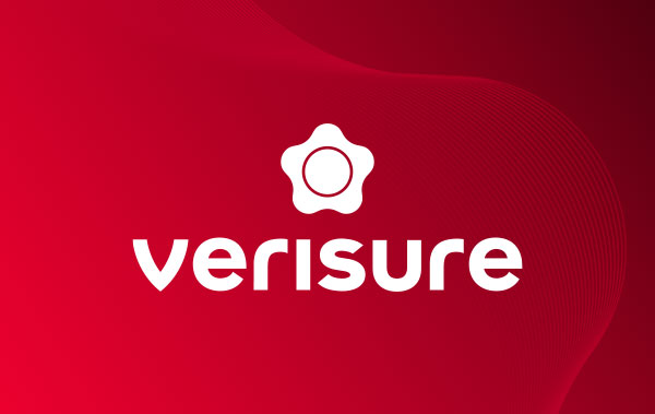 Logotipo verisure sobre fundo vermelho